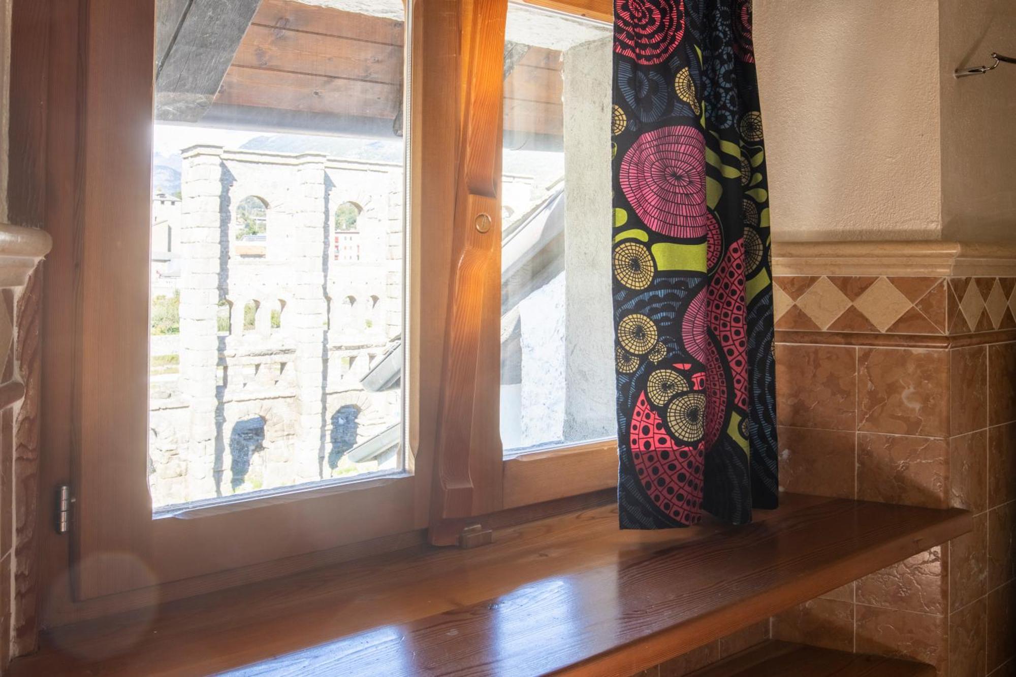 Aosta Con Vista - Appartamento In Centro Eksteriør billede